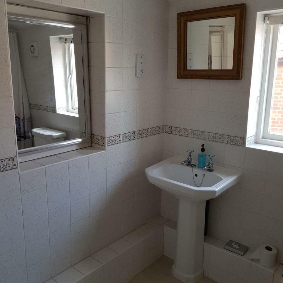 Reepham  Chimes Bed And Breakfast מראה חיצוני תמונה