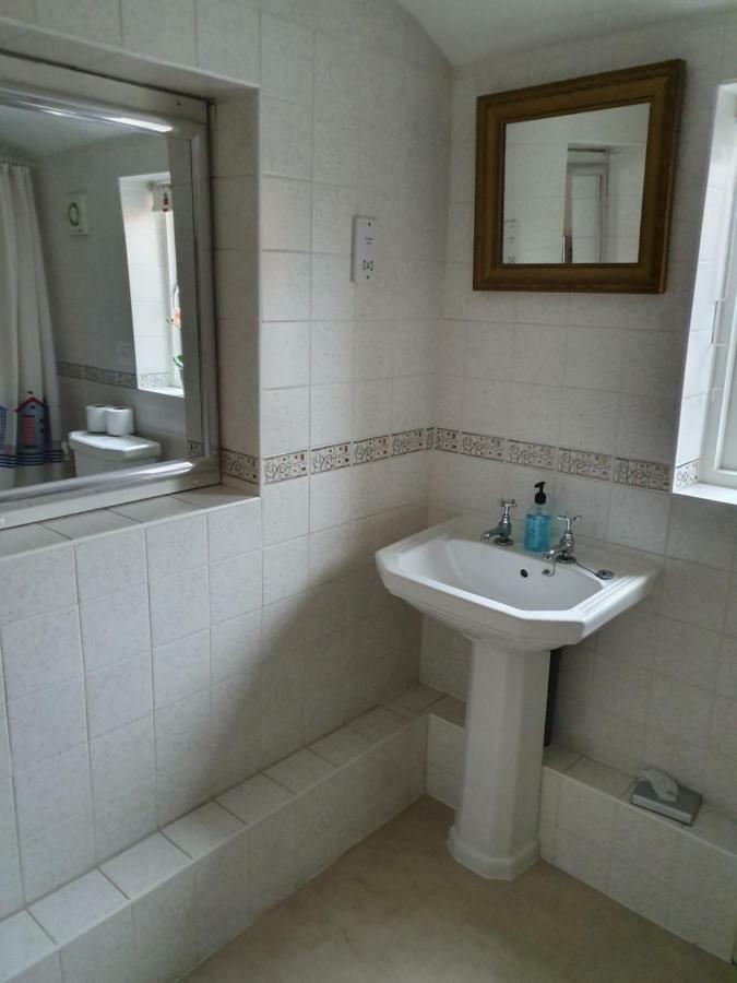 Reepham  Chimes Bed And Breakfast מראה חיצוני תמונה
